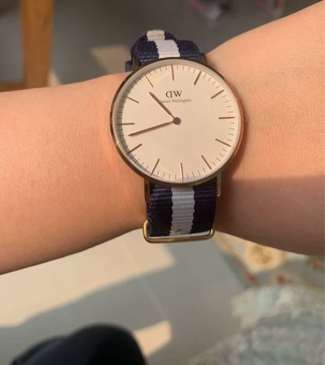 Dw 手表  都9成新 可当情侣表搭配，可...
