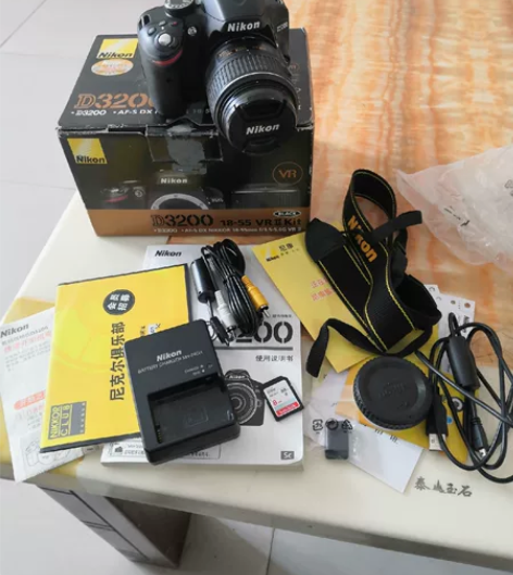 尼康相机d3200单反套机带18-55vr...