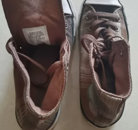 匡威高腰帆布鞋 正品，无破损 38码