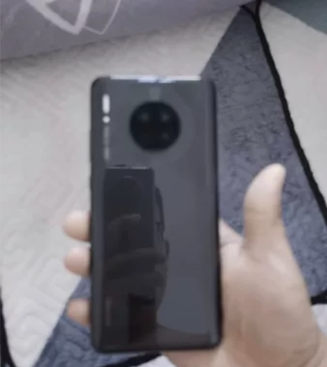 个人闲置华为mate30 5G 8+128...