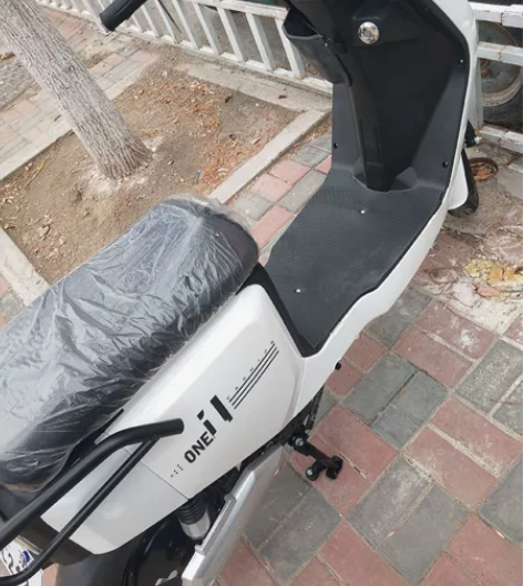 买时侯3600，2400低价转让几乎全新电...