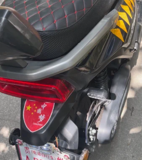 台铃虎贲智能电动车72v32a天能长跑王电...