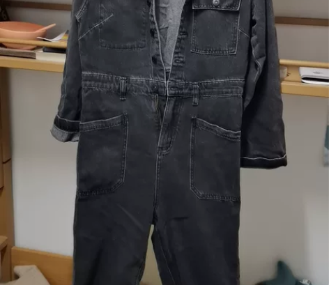 线下店购入连体裤240买的 料子是软牛仔,...