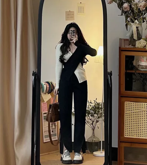 黑色高腰开叉牛仔裤女春季微喇设计感小众裤子...