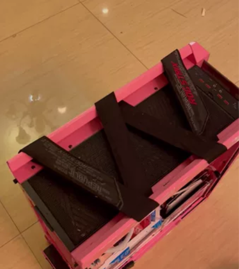 华硕太阳神机箱 定制版 不少 不包邮 买两...