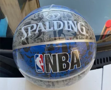 斯伯丁7号橡胶篮球 初级训练用球 橡胶耐磨...