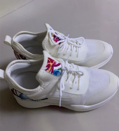37码内增高鞋,很舒服的,本人鞋子多闲置,...