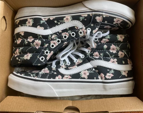 全新Vans中高帮板鞋/滑板鞋 小花花图案...