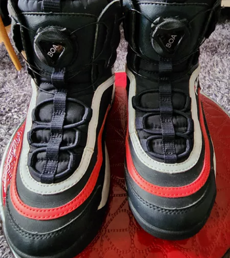 二手几乎全新斐乐高帮加绒雪地鞋，22码，外...