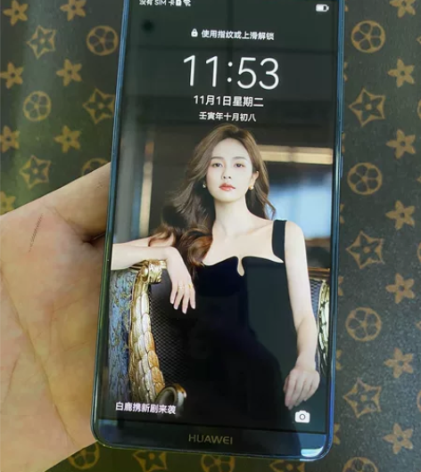 华为mate10pro，6+128G，麒麟...