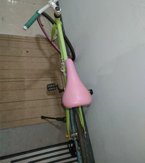 死飞要的联系,,带锁,无锡自提 感兴趣的话...