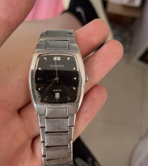 罗西尼石英手表 没电了，装电子可正常走 包...