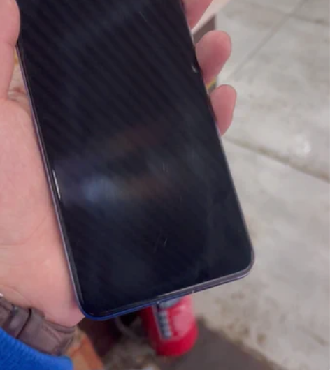 华为nova6  8+128 轻微使用痕迹...