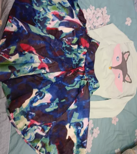 连衣裙套装大摆裙m腰围74 感兴趣的话点“...