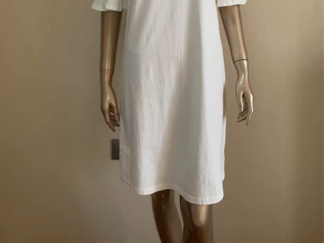 品牌：爱居兔 连衣裙 95新（已洗净） 尺...