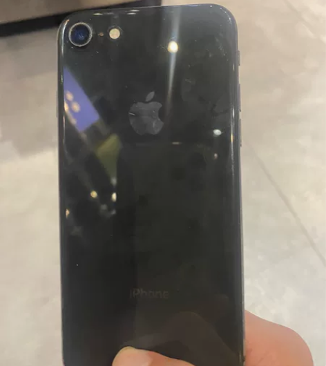 苹果8 64g国行纯原无拆修 电池74 就...