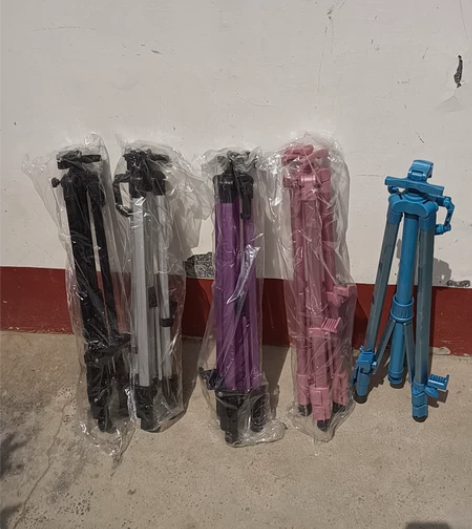 清仓处理一批手摇画架，全新未拆封 黑色29...