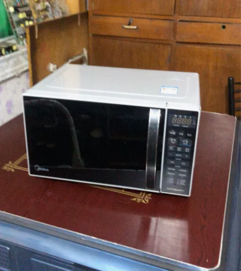 美的  电脑板无盘微波炉 实物拍摄，正常使...