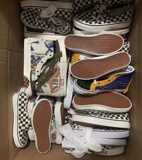 Vans闷包来了！！！ 给疫情封控在家的友...