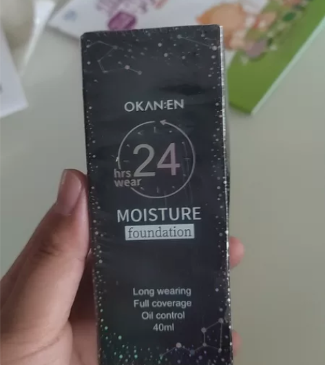 正品泰国mistine24小时粉底液持久不...