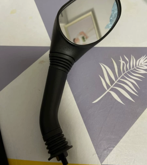 雅马哈近战摩托车反光镜，全新的，车卖了，是...