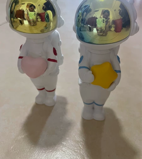 星辰大海小号摆件，55元一对 感兴趣的话点...