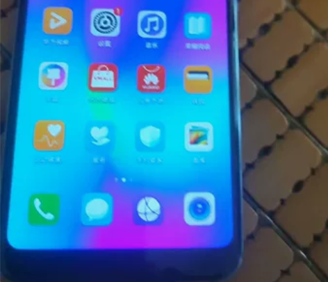 荣耀10原装拆机屏幕，上部分不灵，下部分能...