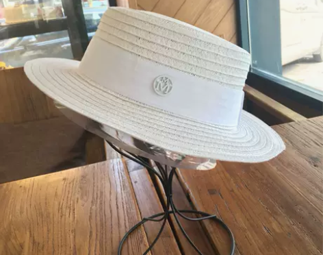 网红安娜同款草帽女士遮阳帽夏M标白色平顶礼...