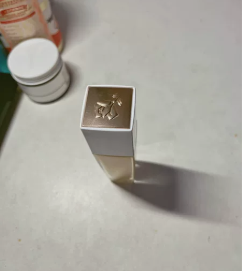 兰蔻持妆粉底 用了大概5次左右，比较适合油...