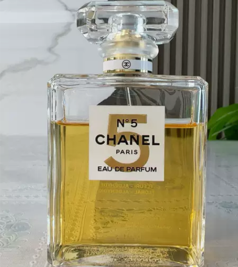香奈儿五号香水，100ML，余量如图 保真...