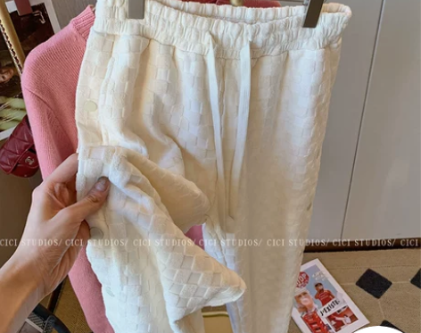 米白色棋盘格休闲裤子女秋冬2022年新款小...