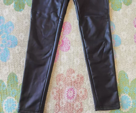 纳俪女款PU加绒裤子S尺码，专柜298购入...