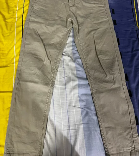 zara卡其修身休闲裤30码  腰围80 ...