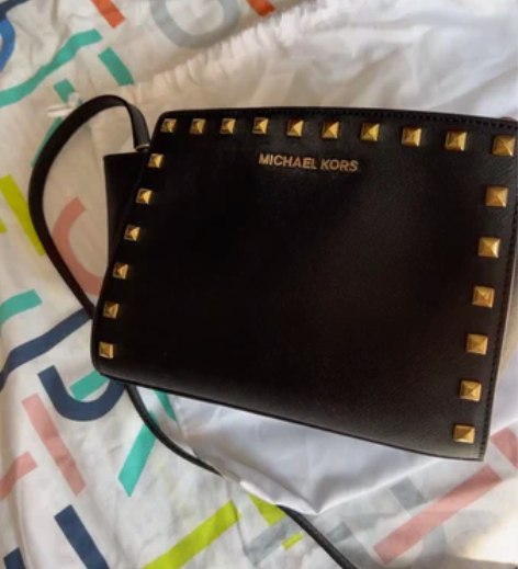 【8成新】MK包包,经典铆钉包,小号,黑色...