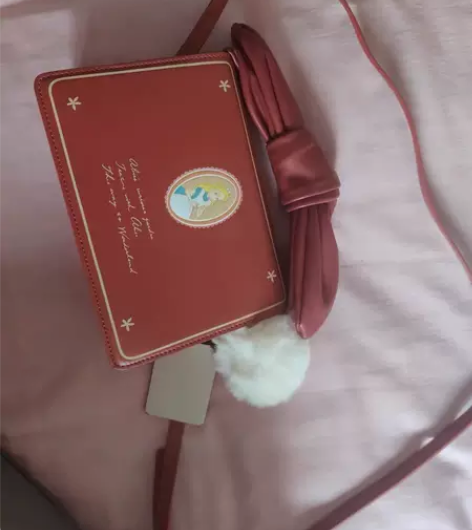 不莱玫包包正品全新 感兴趣的话点“我想要”...