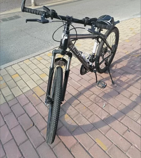 全新的  山地车自行车越野   男女成人轻...