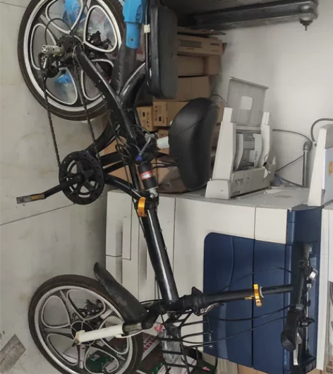 折叠变速自行车,8成新 感兴趣的话点“我想...