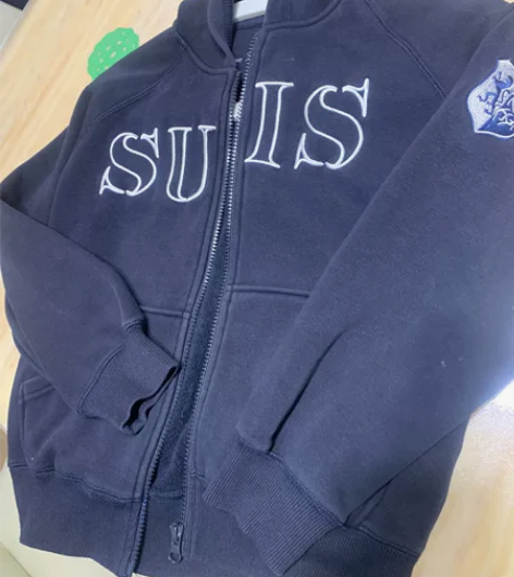 协和校服 加绒秋冬运动外套，130码，8成...