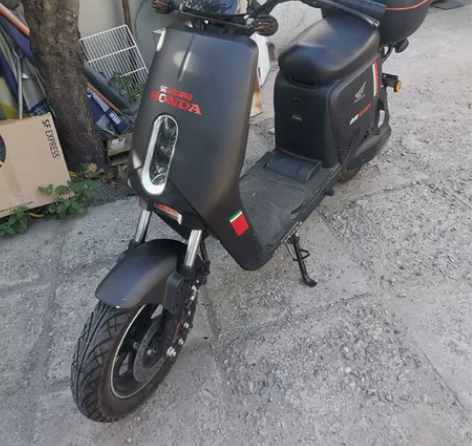 新大洲本田S07特别版，30A电池，加装转...