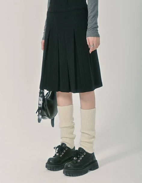 半身裙短裙女秋冬高腰显瘦中长款复古百搭灯芯...