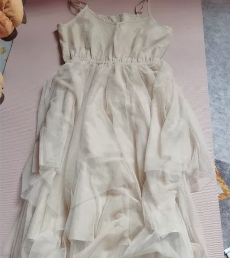 吊带连衣裙 蓬蓬裙很仙 尺寸如图几乎全新S...