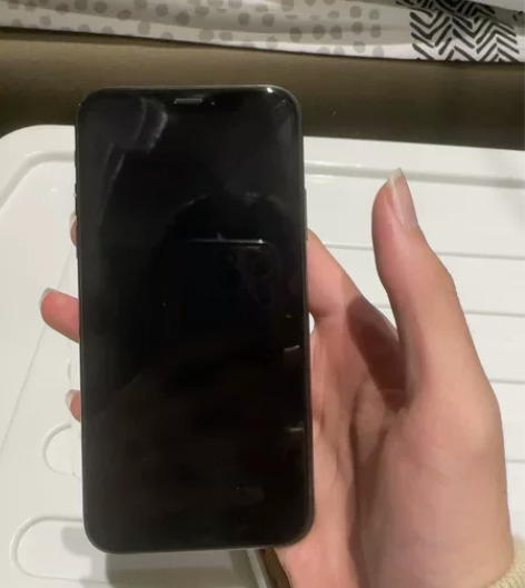 iphone x 外表无磨损 最大电池容量...