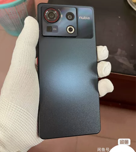 3000收一台努比亚Z40spro，要顶配...