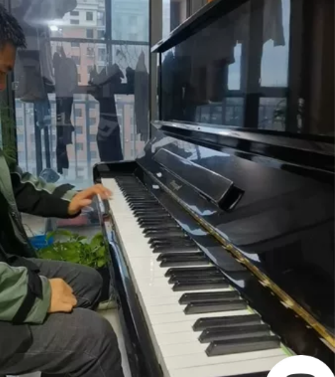 韩国进口钢琴豪路格尔,音准已经调好,到家就...