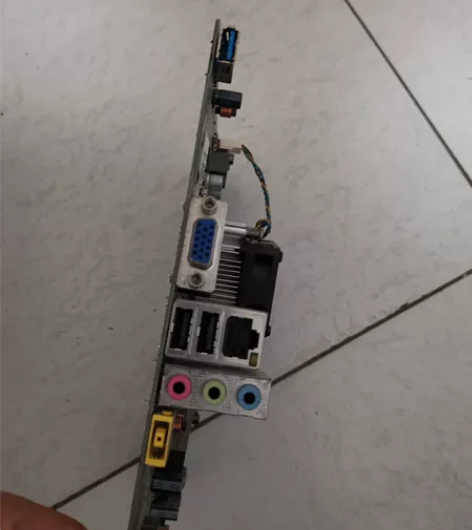 联想J2900电脑主板 板子一切正常，无挡...