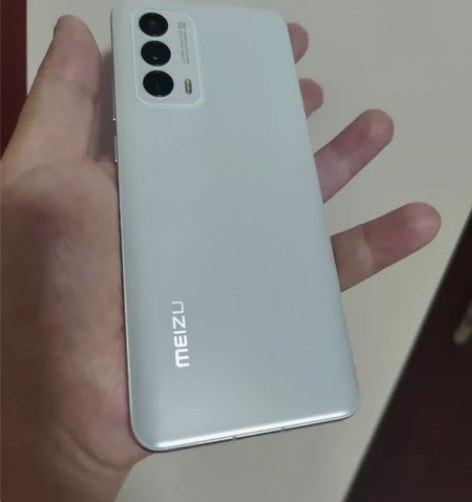 魅族18 8+256 踏雪 屏幕和边框...