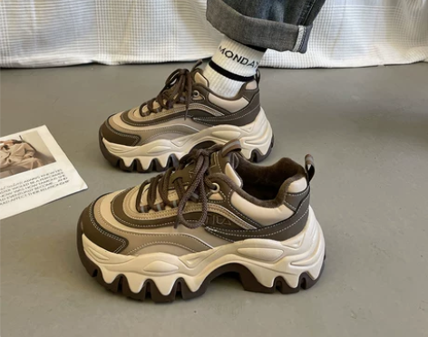 2022年新款爆款秋冬加绒小众厚底运动老爹...