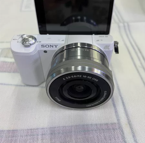 Sony/索尼A5100套机16-50入门...