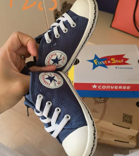 匡威四季款12.5，非常新，孩子还不会走路...