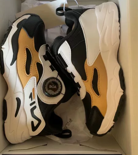 Fila斐乐BOA自动鞋扣加绒运动鞋 全新...